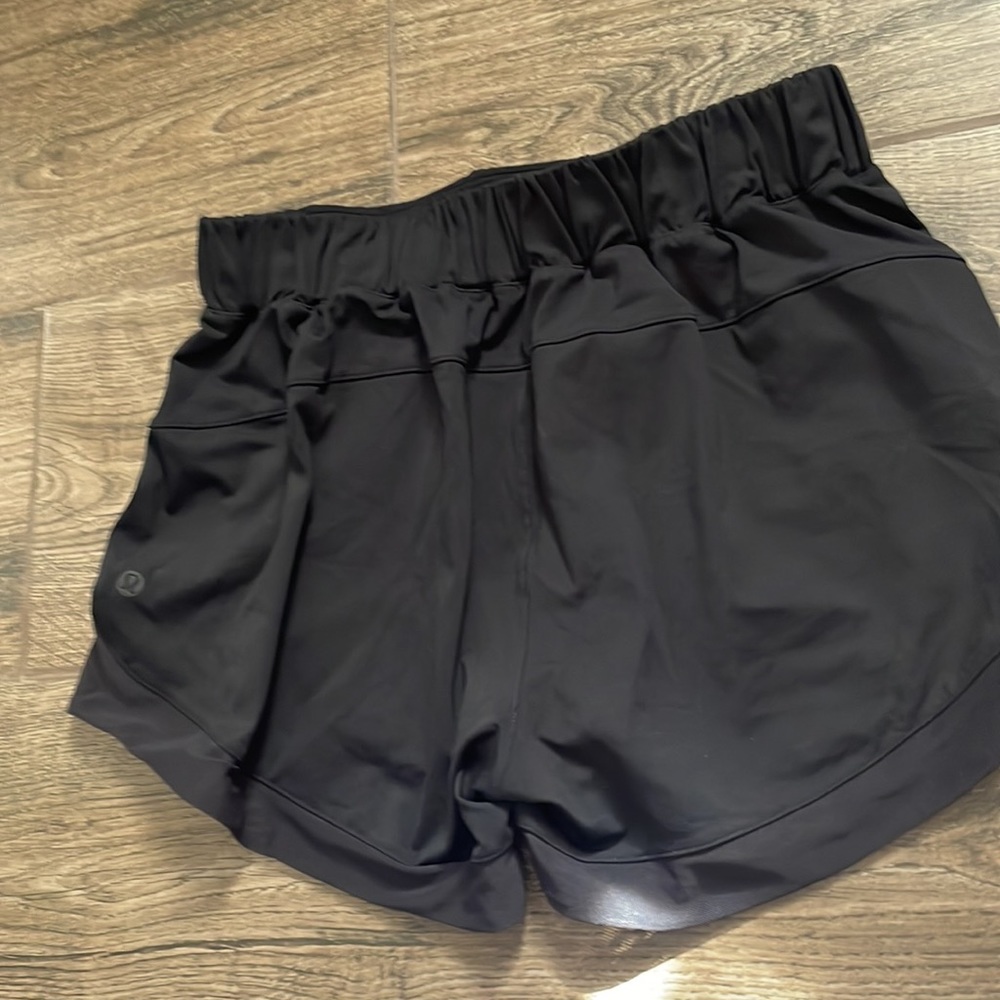 Lululemon - Picture 2 of 2